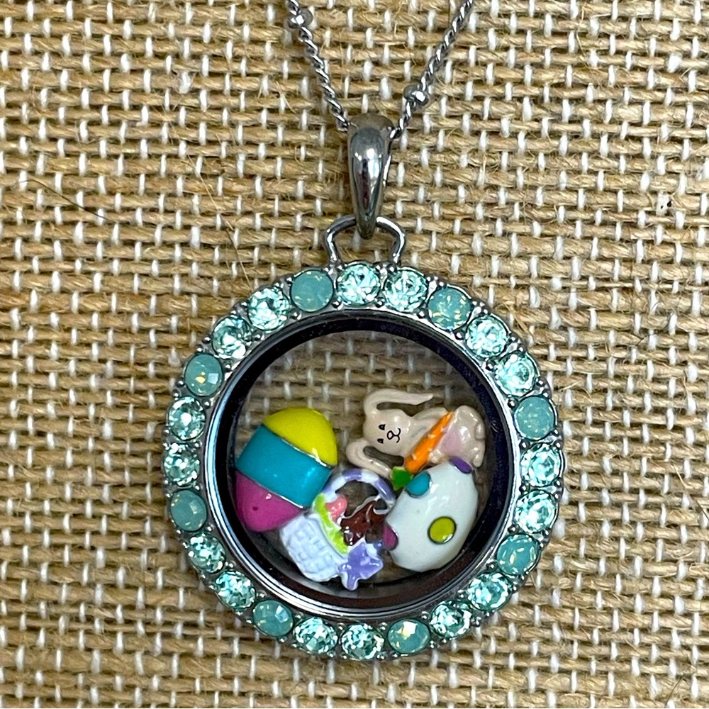 Origami Owl Living Locket Set in Green Crystals
